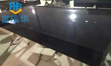 「大理石底座」大理石底座有什么特點(diǎn)？大理石底座如何進(jìn)行加工？